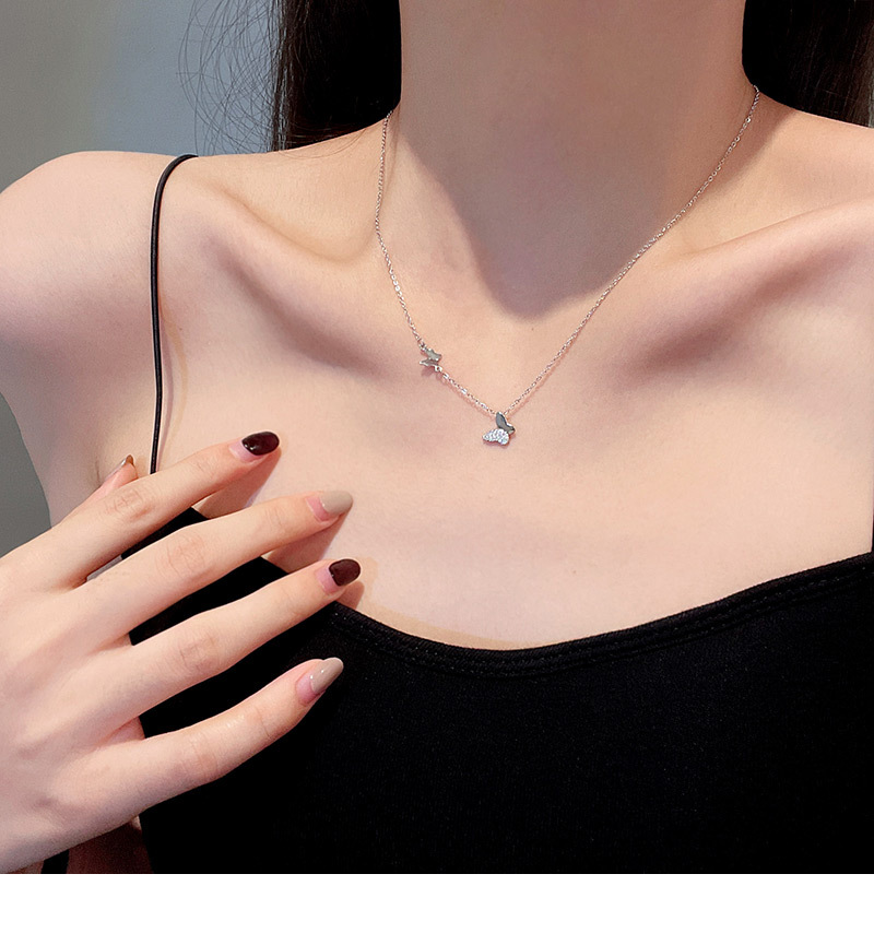 Micro-Inlaid Butterfly Titanium Steel Necklace Retro Clavicle Chain