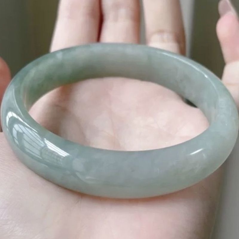 Vòng tay ngọc bích Myanmar cao cấp loại băng Laokeng, chất băng nhuộm dầu xanh tự nhiên, miệng 52–64 mm