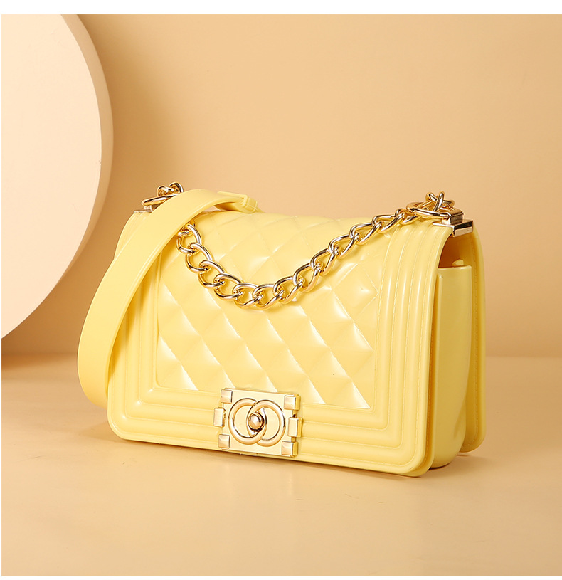 Women's Small Pvc Solid Color Fashion Square Lock Clasp Shoulder Bag Crossbody Bag display picture 1