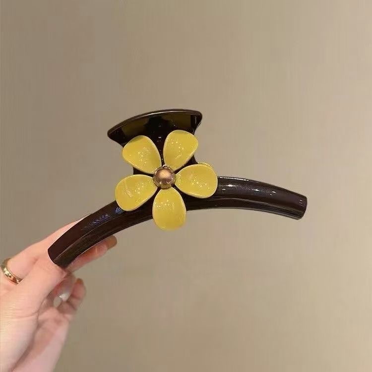 Large yellow flower gripper