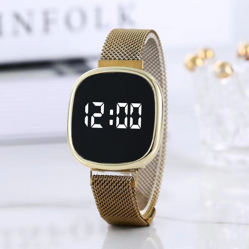 الأكثر مبيعًا على AliExpress ساعة يد ثنائية مربعة تعمل باللمس ساعة يد عبر الحدود الأكثر مبيعًا مشبك مغناطيسي شبكة ميلان حزام ساعة إلكترونية