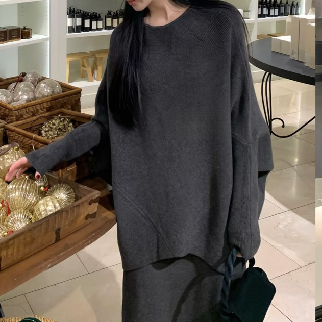 New Product: Gentle, Elegant, Slimming, Irregular, Loose-Fitting Batwing Sleeve Sweater Set New Product: Gentle, Elegant, Slimming, Irregular, Loose-Fitting Batwing Sleeve Sweater Set