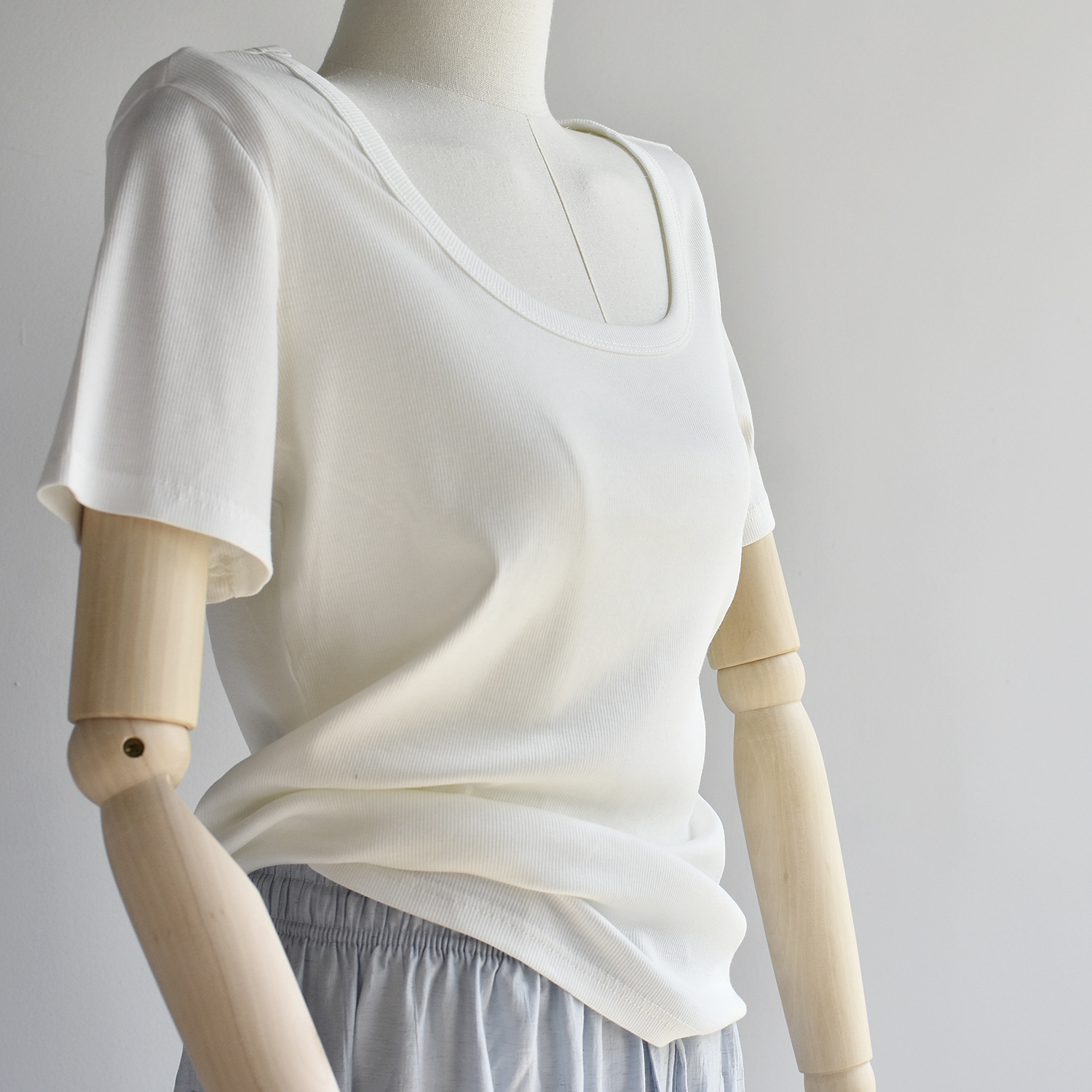 [유-넥 코튼 티셔츠] 여름 신상품 여성용 면 유즈 실크 혼방 부티크 질감 플러스 사이즈 U-넥 슬림 티셔츠 여성