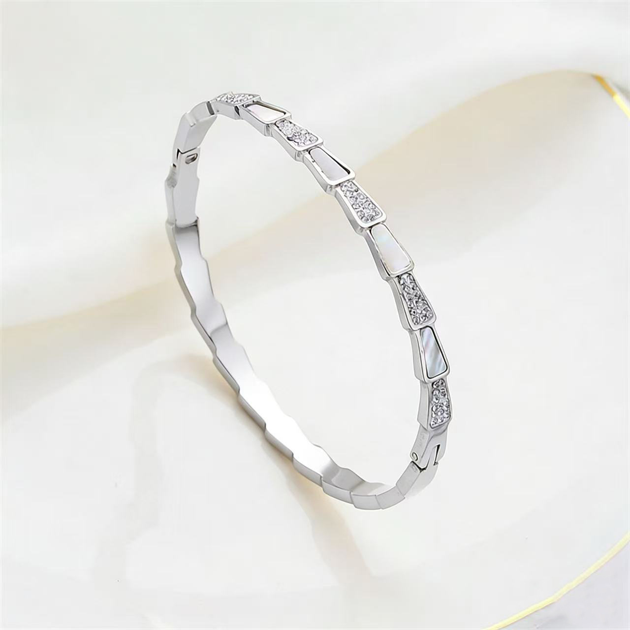 9929-El Silver