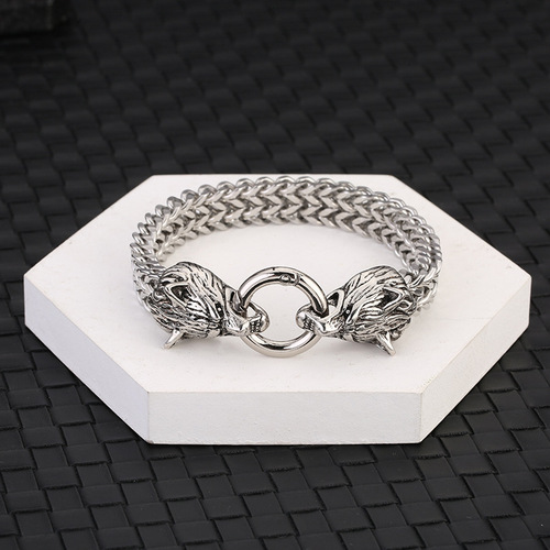 Weiwan: Trendy, Stylish Men's Titanium Steel Lion-Head Bracelet with a Hip-Hop, Rock, and Fashionable Edge