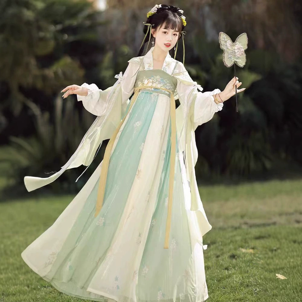 Весенняя и летняя модель Hanfu Girl [Mo Mo] Tang Qi грудь, сломанная юбка, вышитые элементы Han улучшили повседневную одежду студентов Hanfu
