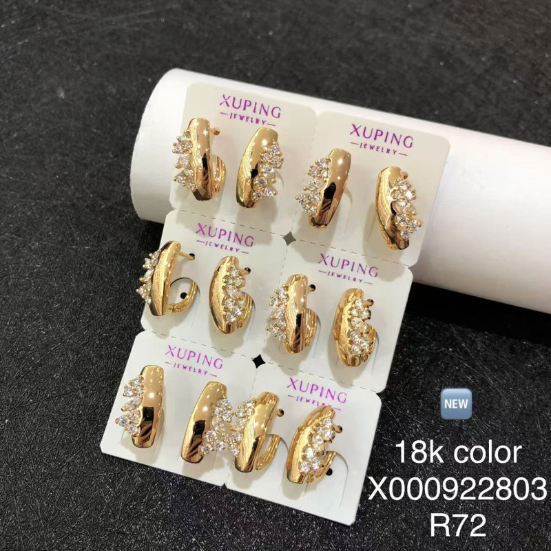 Xuping nueva aleación de cobre chapado 18k incrustado de zircon nicho retro estilo ruso orejetas de moda para mujeres