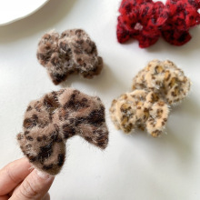 毛绒豹纹公主头精灵耳蝴蝶结发夹刘海夹头饰抓夹发卡子鲨鱼夹子女