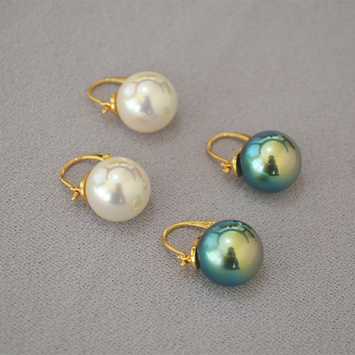 Korean version of high-gloss colorful large pearls, simple and versatile, daily commuting, fashionable OL brass gold-plated earrings, earrings and earrings