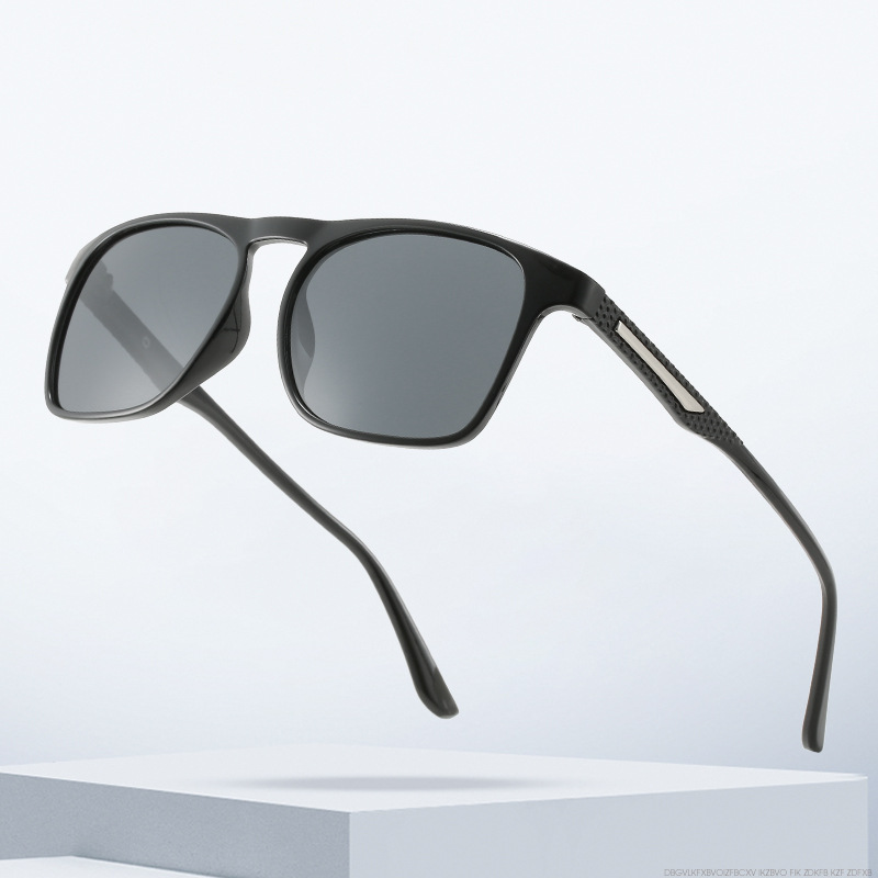 Nuevo cuadrado marco completo hombres de negocios gafas de sol polarizadas PC arena té UV400 transfronterizo gafas de sol ventas directas de la fábrica