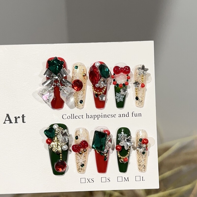 Purely Handmade Wearable Nails, High-End Christmas Red and Green Manicure Patches, European and American Style Bells, Heavy-Duty Fake Nail Patches Purely Handmade Wearable Nails, High-End Christmas Red and Green Manicure Patches, European and American Style Bells, Heavy-Duty Fake Nail Patches
