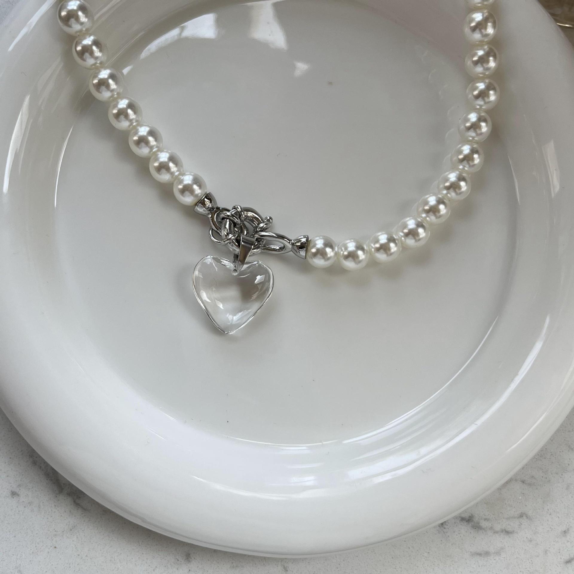 Sweet Heart Shape Arylic Pearl Pendant Necklace