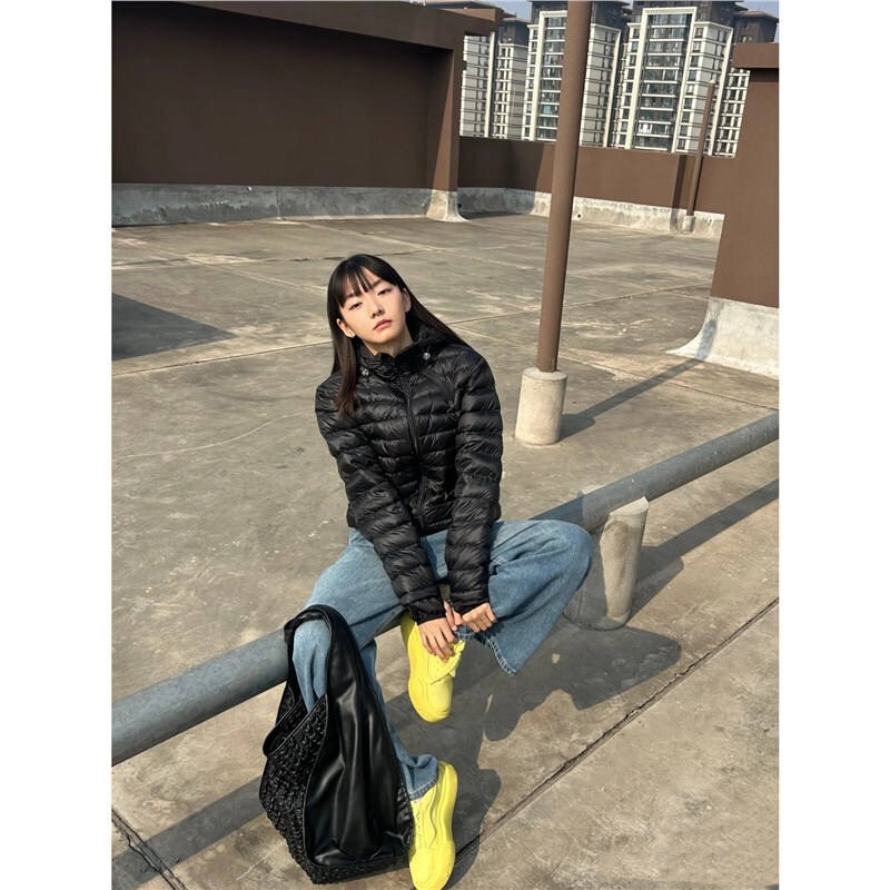 连帽轻薄户外排骨羽绒服男女2025新款白鸭绒旅行防风御寒情侣外套|undefined