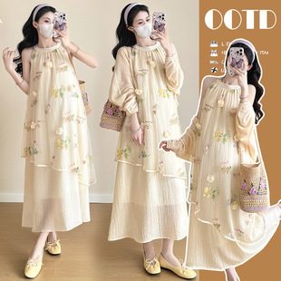 In-Stock Real Shot French-Style Halter Neck Dress with Three-Dimensional Floral Embroidery Fairy Dress for Pregnant Women + Sun Protection Set
