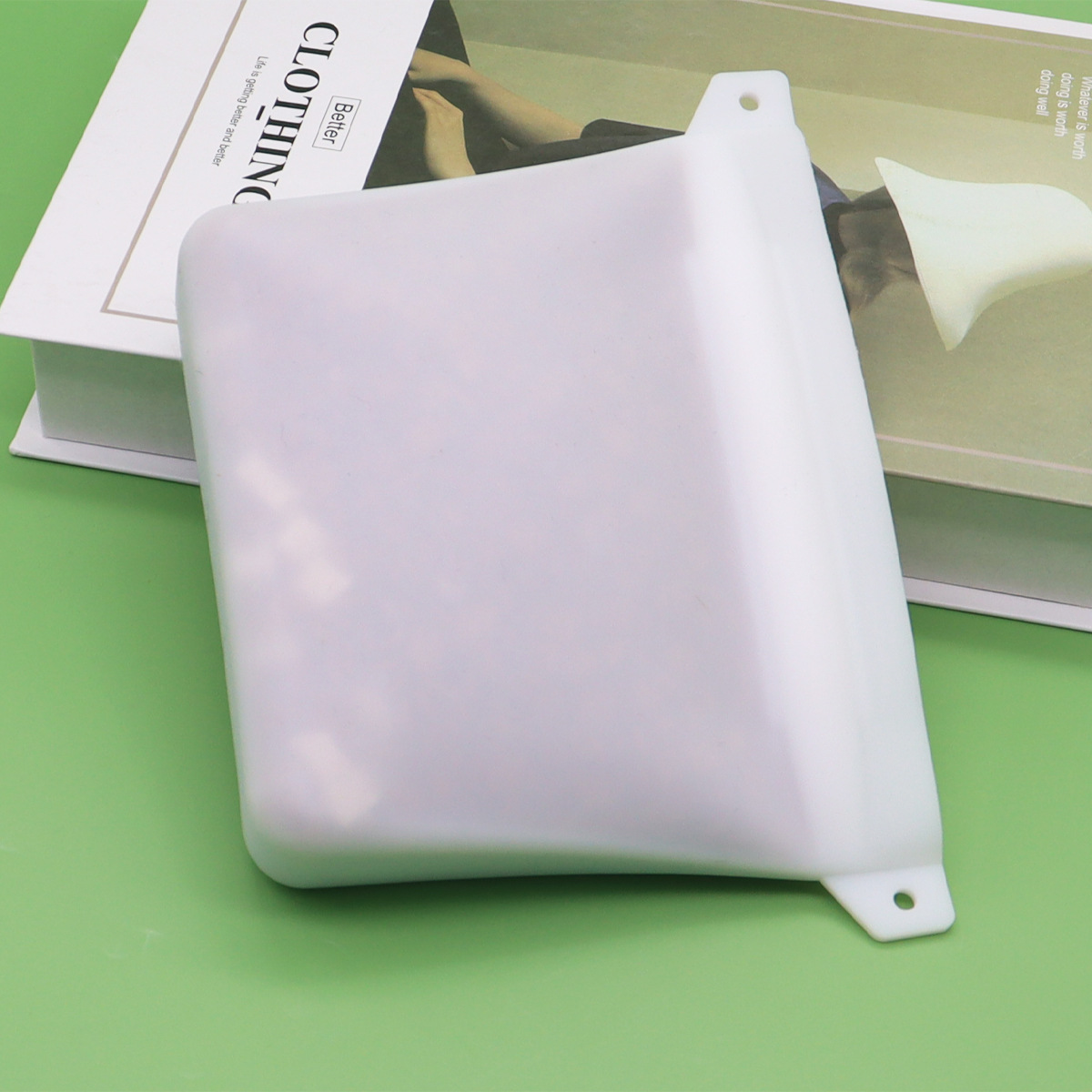 Bolsa de comida para perros de silicona para exteriores para mascotas bolsa de entrenamiento para perros a prueba de humedad sellada bolsa de bocadillos para perros y gatos bolsa para pasear perros portátil