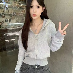灰色短款连帽加绒加厚卫衣外套女秋冬新款上衣时尚穿搭开衫欧美潮