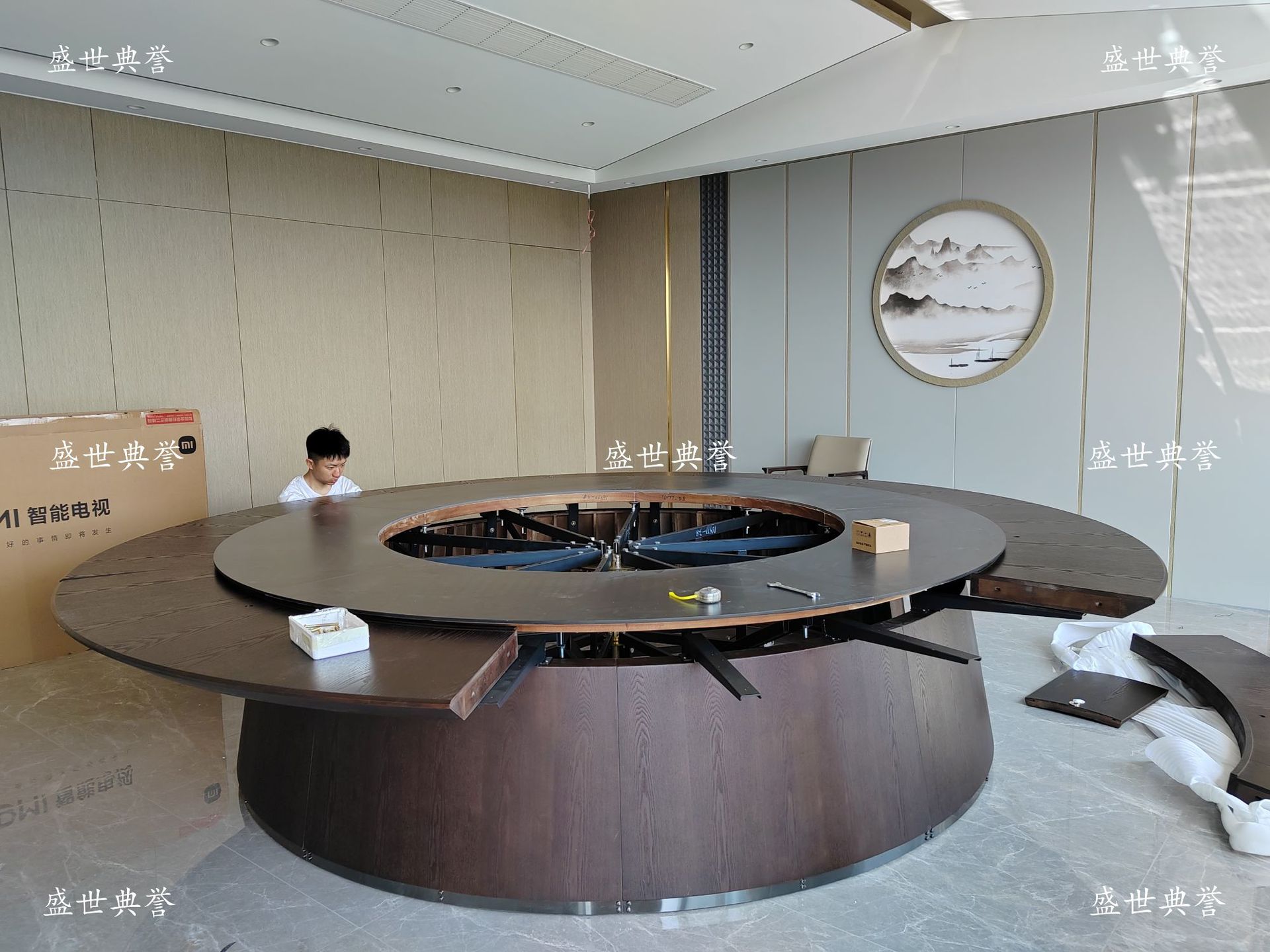 Zaozhuang hotel comedor muebles centro de convenciones caja de madera sólida mesa de comedor eléctrica silla club 20 personas mesa redonda eléctrica grande pic 6