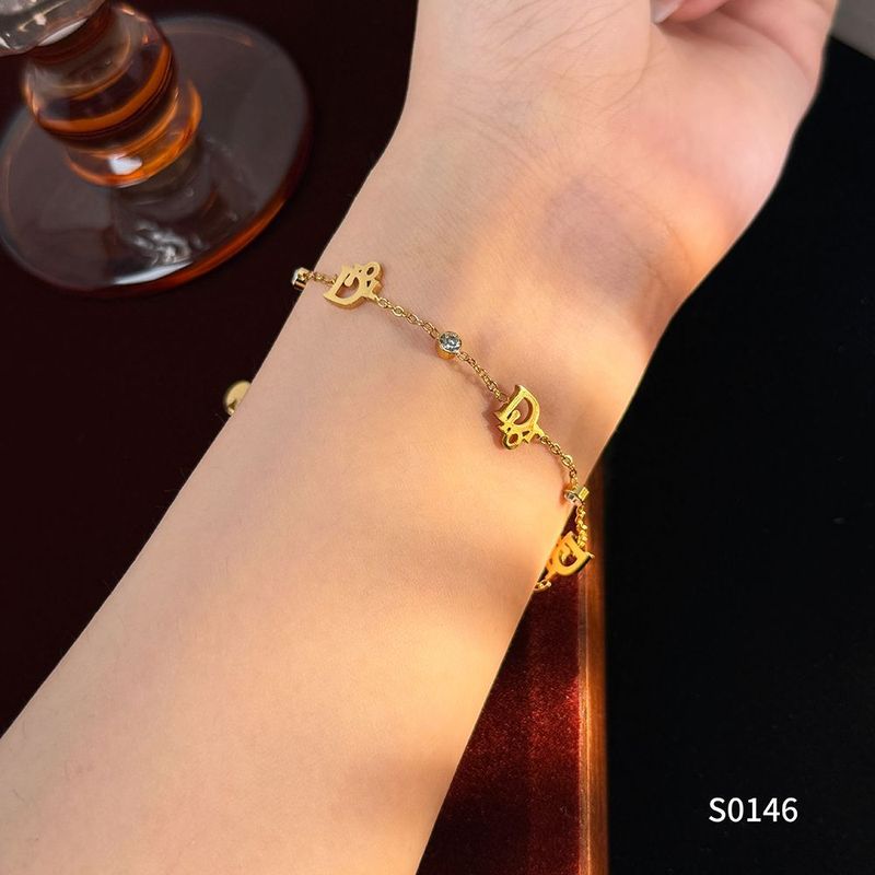 不掉色钛钢手链女欧美新款18K金色不锈钢D字母手链高级感|undefined