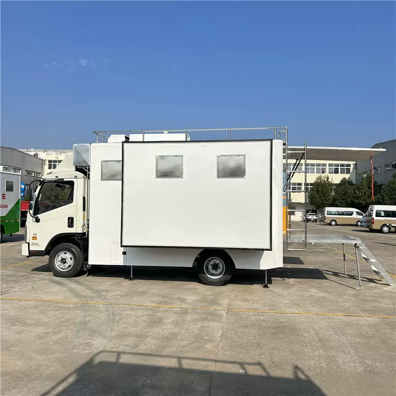 柴油版拓展餐车 流动车载式宴席餐车 红白喜事下乡包席配餐车