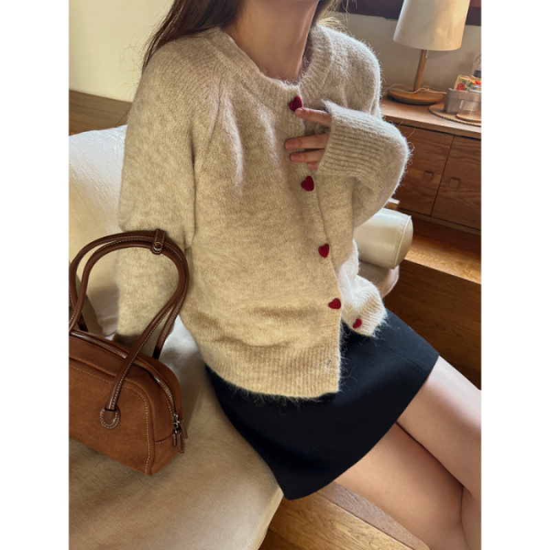 韩系温柔毛茸茸毛衣外套女秋冬宽松软糯爱心扣针织开衫插肩袖上衣|undefined