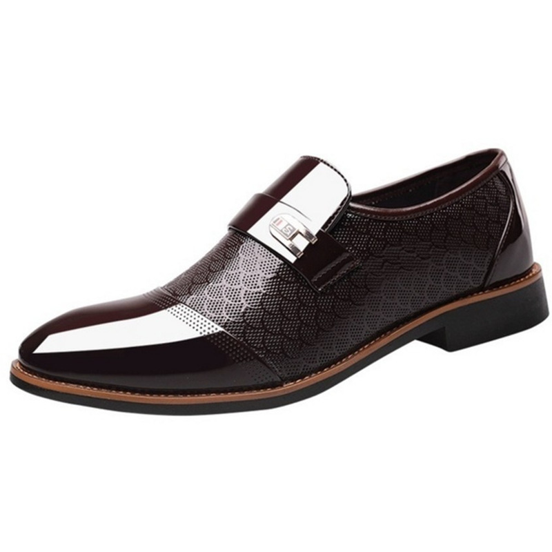 Männer geprägte Lederschuhe bedecken die Füße Herren Freizeitschuhe aus Leder Männer 38-50 große Größe_voghion.com