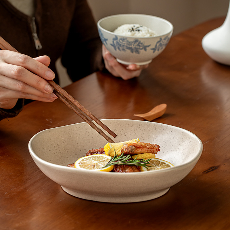 8.5 pulgadas Ike cuencos de ensalada especiales in sésamo esmalte en forma de platos de platos de arroz de curry de cerámica exportación transfronteriza