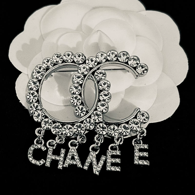 High quality brooch with letters, pendant, universal pin, jacket, metal material, accessory, Chanel style