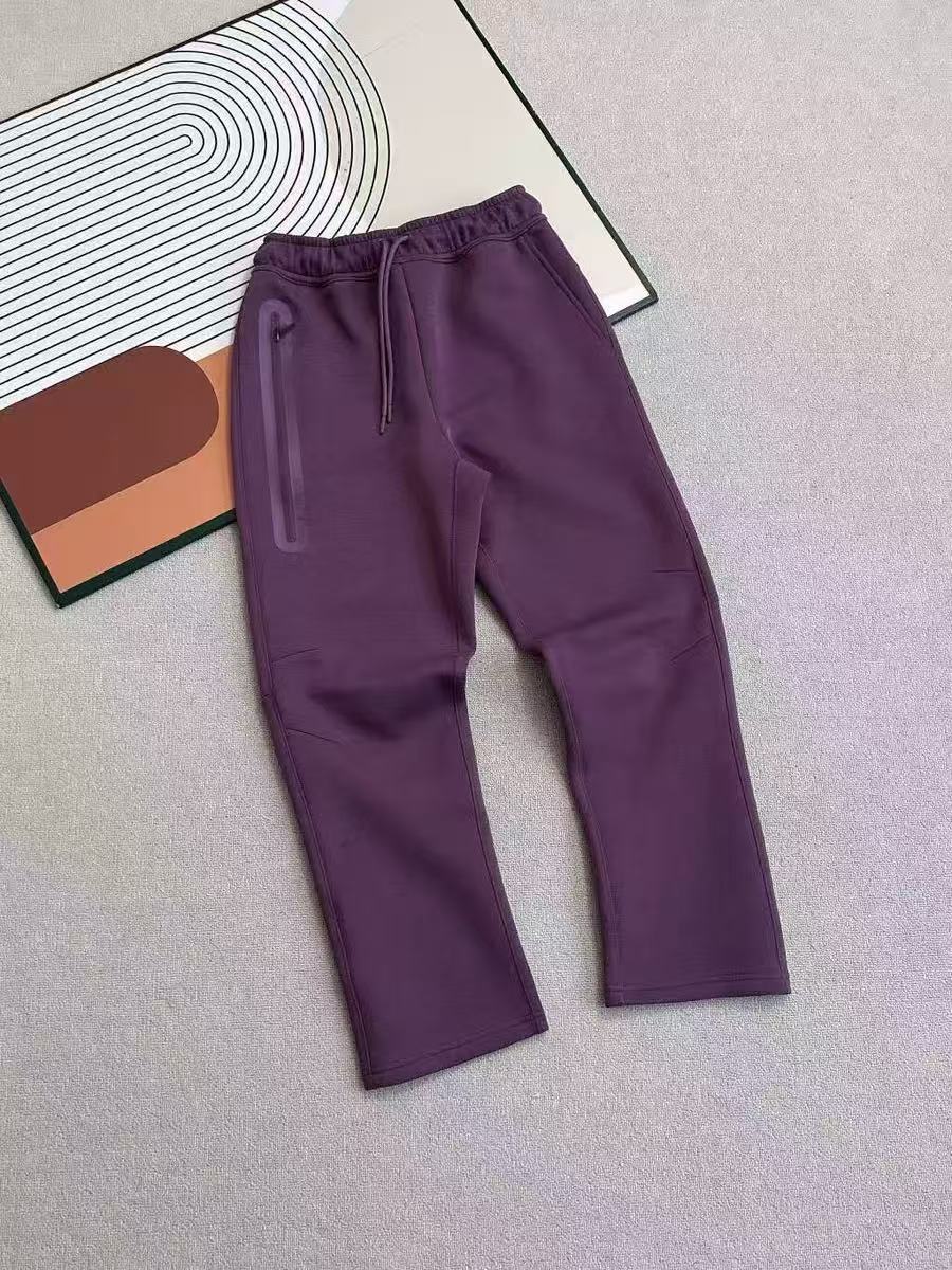 진한 보라색 바지