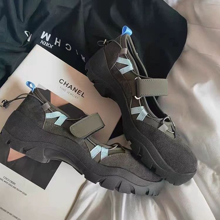 Корейская версия новых продуктов! Нишевые балетные кроссовки для женщин 2025, новый функциональный стиль, туфли Мэри Джейн на липучке.