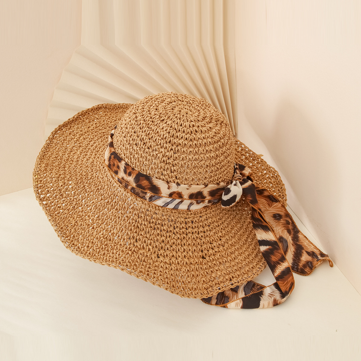 Verano Nuevo Sombrero De Paja Hecho A Mano A Prueba De Sol De Ala Ancha Transpirable Con Estampado De Leopardo display picture 3