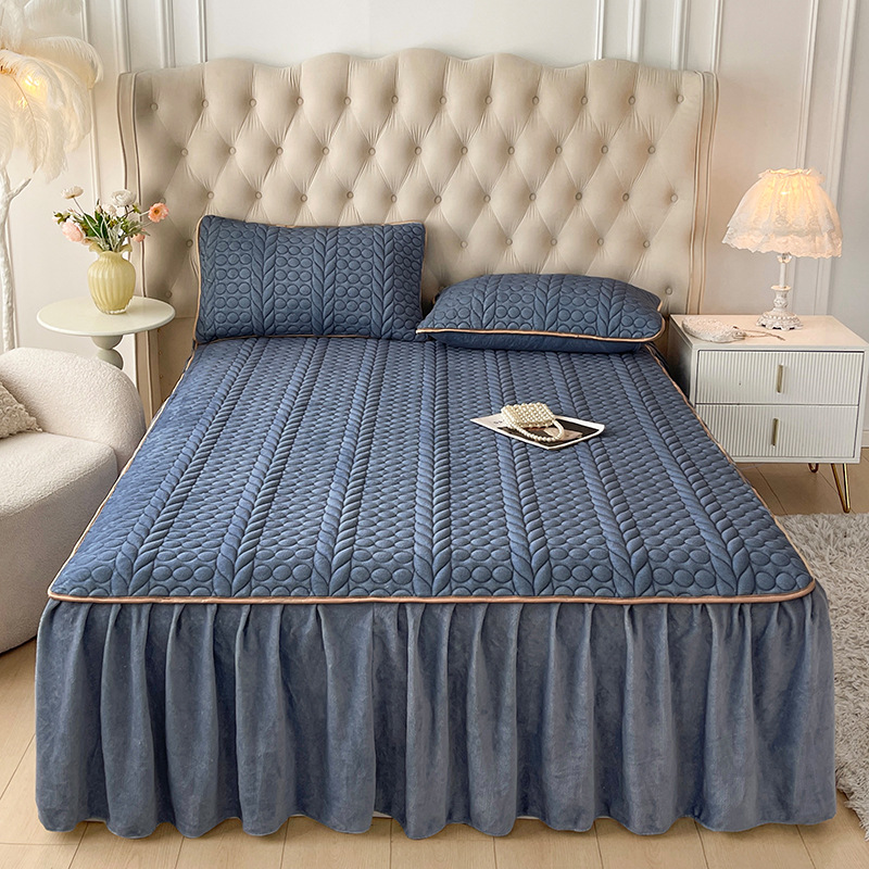 Cross-border Korean version of quilted cotton crystal velvet padded bed skirt single-piece non-slip bedspread double mattress protective cover wholesale