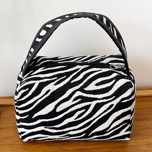 Leopard Print Zebra Print Portable Cosmetic Bag for Women, New Fashion Leopard Print Portable Small Square Bag, Autumn and Winter New Zebra Bag
