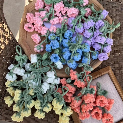 New lily of the valley 4 spring crocheted small pendants flower car pendant keychain simulation cute bag pendant DIY
