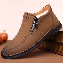 �ߎ���Ь�б�ů��ëƤЬ�ж����ӽq�Ӻ�ţ��׷������e��Ь