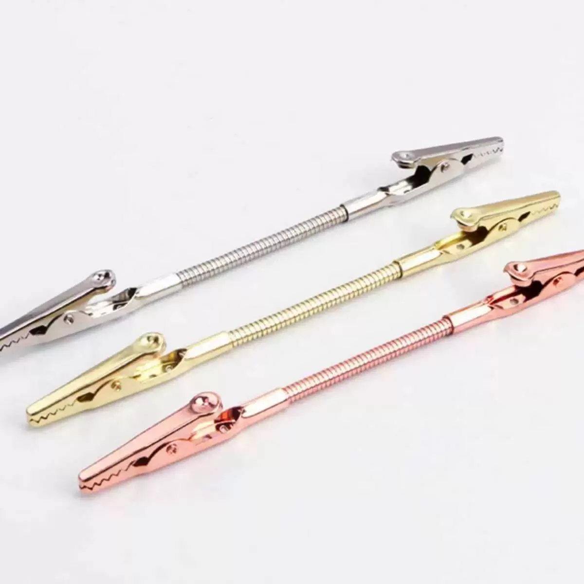 Прямые поставки с завода: популярный многофункциональный шланг с двойным зажимом типа "крокодил", гибкий зажим для шланга, который можно поворачивать в любую сторону, в наличии.