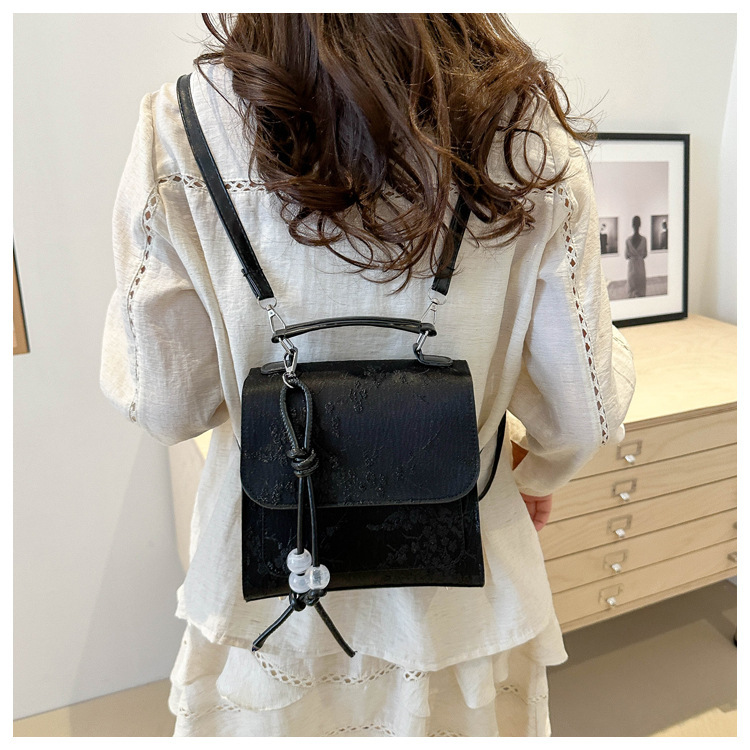 2024 New Style Fashion Design One Shoulder Crossbody Bag with Western Style, Pure Color, Fresh Underarm Texture_voghion.com