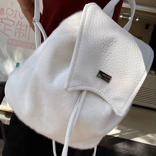 Pure White Plush Backpack New Sweet Matchable Solid Color College Style Women's Double Shoulder Bag Large Capacity Exquisite Women's Bag Wholesale