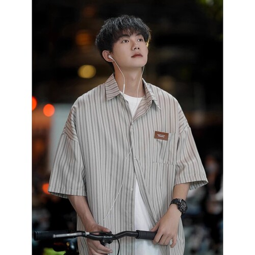 Japanese striped shirt, short-sleeved, men's summer inch clothes, design top, coat, fashion brand, fashionable, handsome Hong Kong style shirt