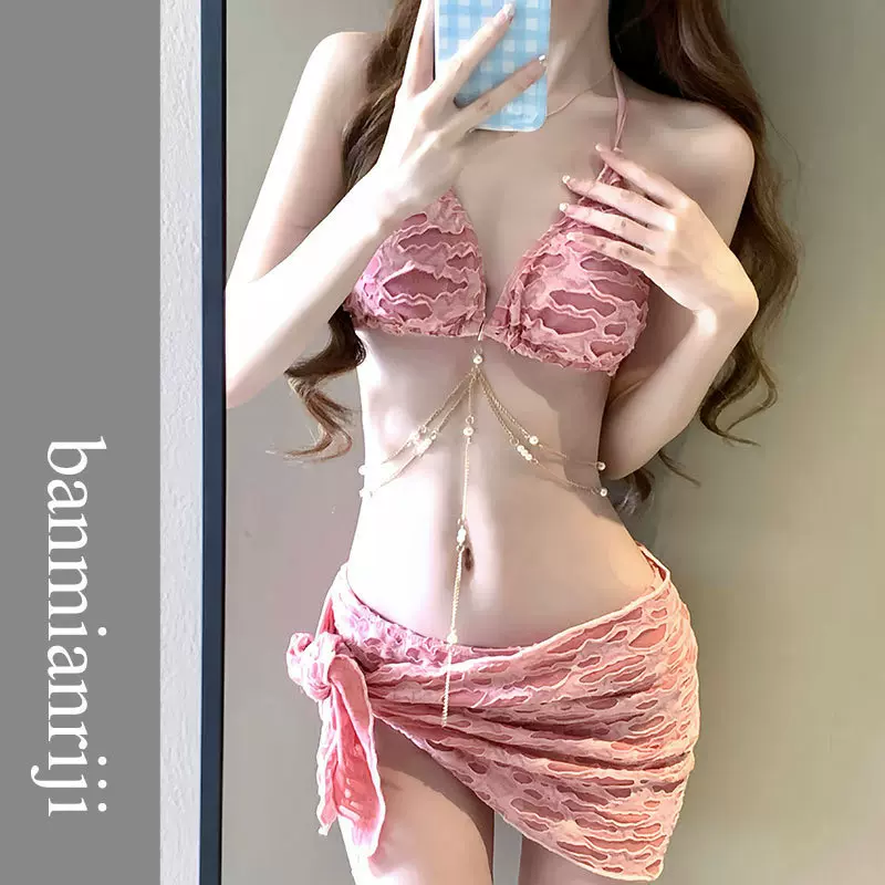 泳衣女性感比基尼钻链亮闪粉聚拢三件套显瘦分体三角度假温泉泳装