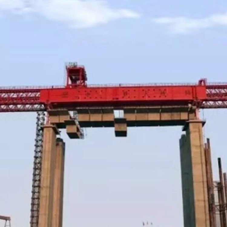 立柱式起重机15吨塔式起重机50吨旋转吊装起重机运行稳定
