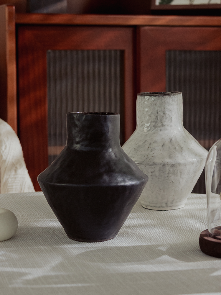 侘寂风手工粗陶花瓶新中式复古民宿茶室禅意陶瓷插花器花盆
