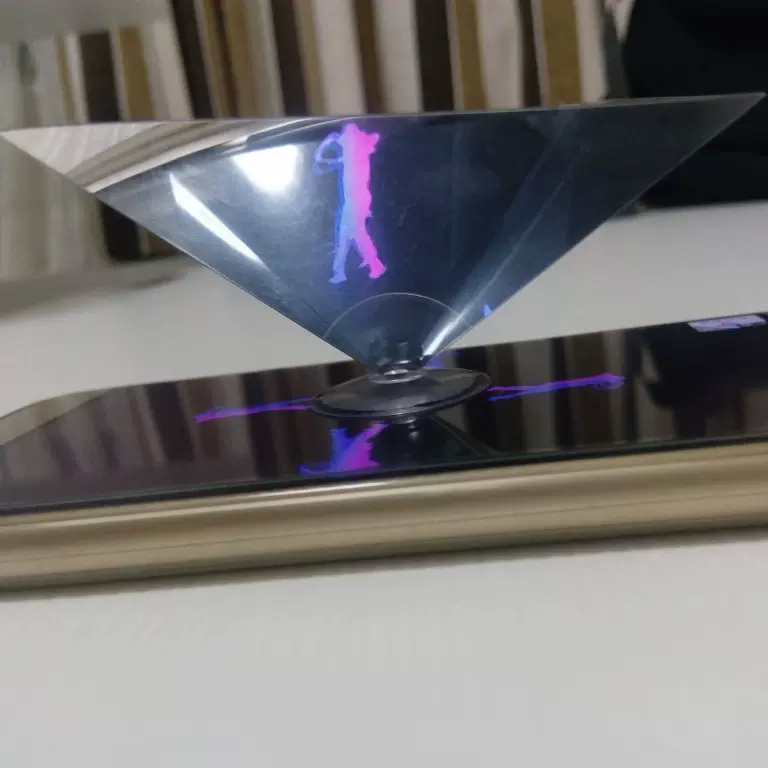 2025款超清版360度全息手机投影仪3D全息金字塔手机3D全息 裸眼3D