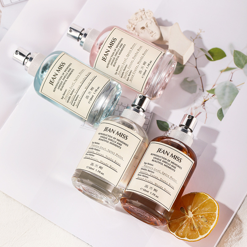 Shake the same style of Chuqing after rain ladies perfume lazy weekend fresh natural lasting light fragrance Net Red live explosions