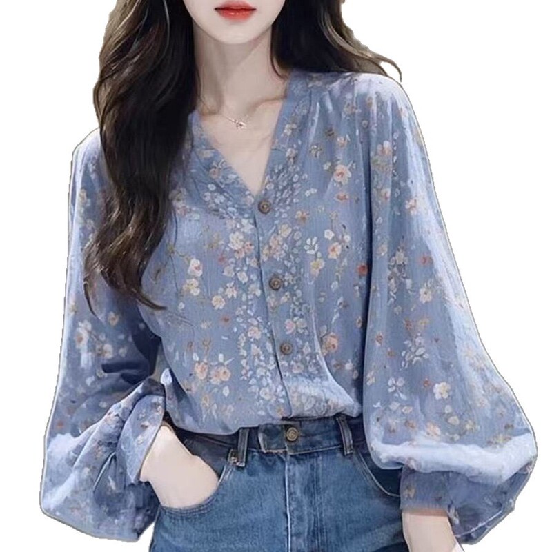 2025法式优雅绝美蓝色碎花V领长袖春秋季新款超好看宽松遮肉衬衣|undefined