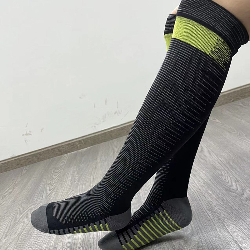 Calcetines impermeables para montar calcetines impermeables al por mayor rodilla alta calcetines impermeables al por mayor