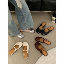 平底分趾猪蹄鞋包头半拖鞋女鞋子2025新款夏季法式一脚蹬红色单鞋