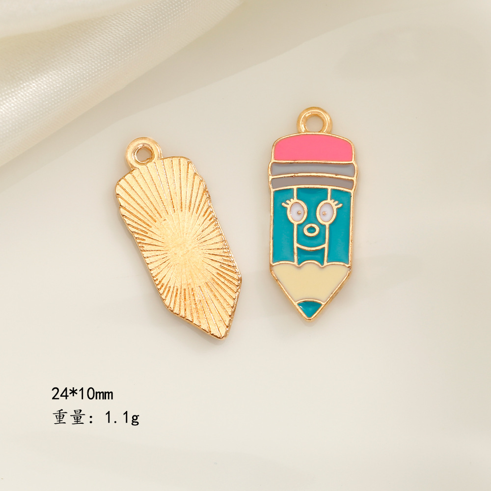 Estudiante de dibujos animados temporada de graduación estudiante creativo ropa sombrero libro mágico lápiz DIY pequeño colgante accesorios de recuerdo