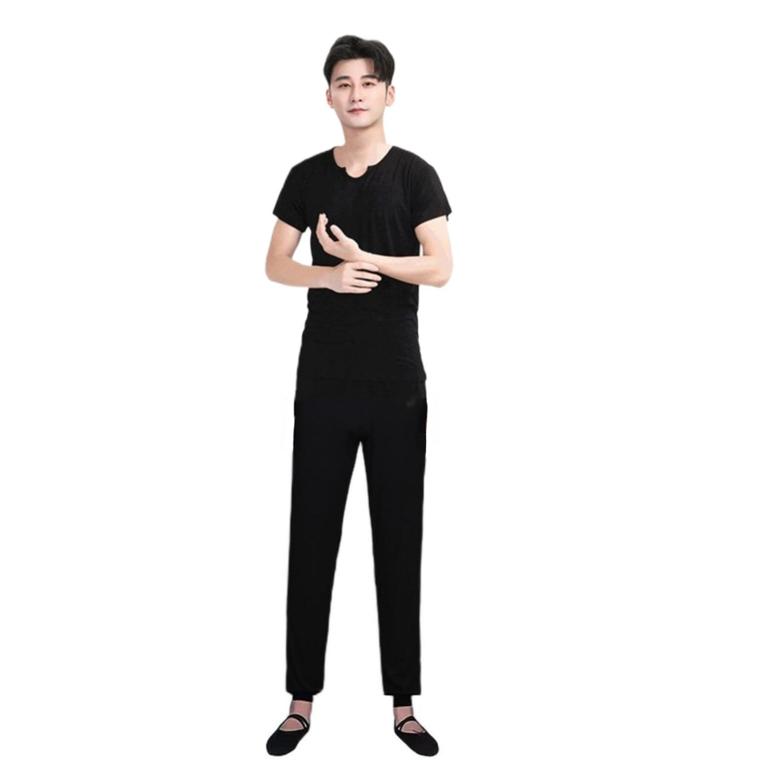 Black U-neck short sleeve + radish pants
