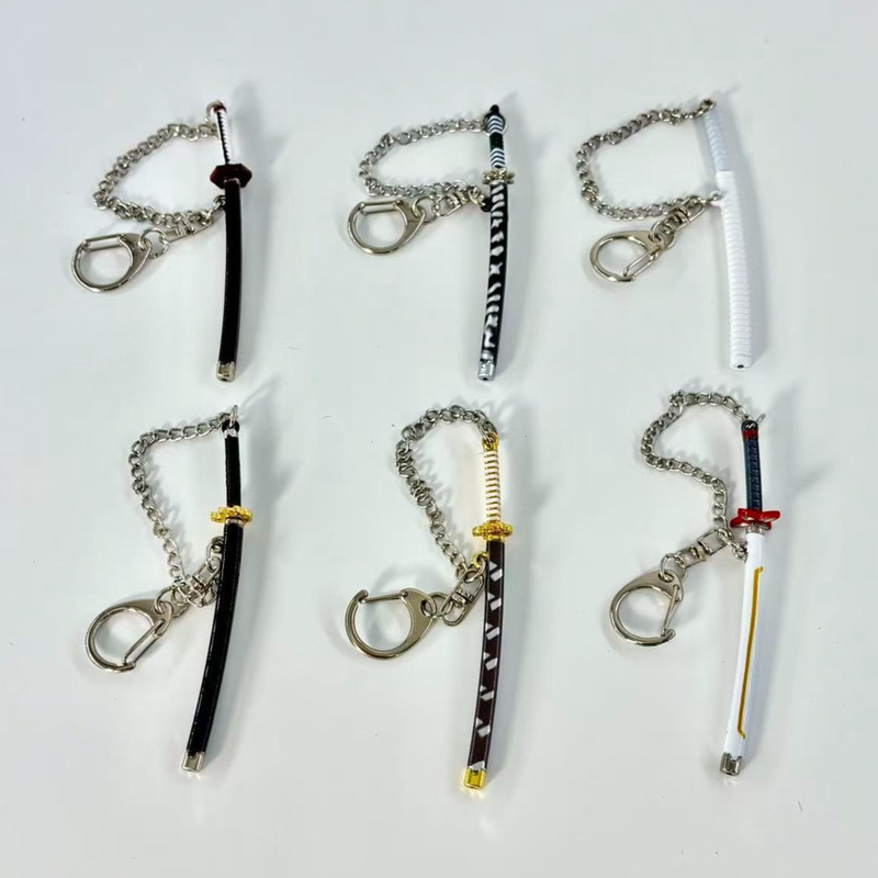 Cross-Border Popular Doll Accessories 9cm Knife with Anti-Lost Chain Demon Slayer Mini Sword Labin Accessories in Stock