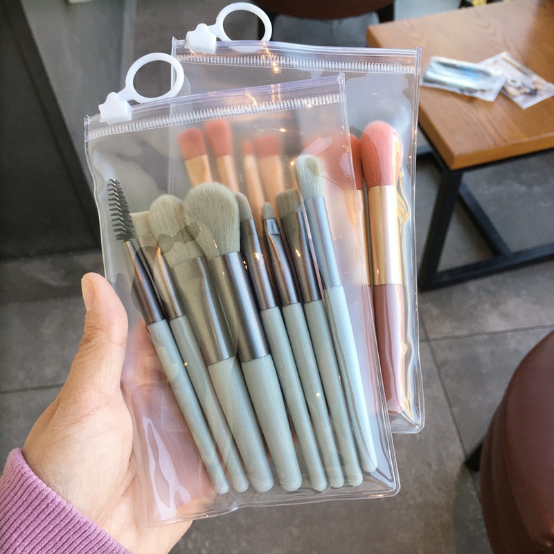 Pequeño conjunto de cepillo de maquillaje Cangzhou de 8 piezas para principiantes portátil cepillo de sombra de ojos de pelo suave cepillo de base cepillo de blanqueador herramientas de maquillaje